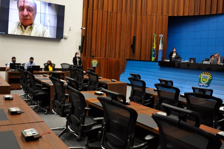 Imagem: Deputado Zé Teixeira durante atuação parlamentar. (Arquivo)