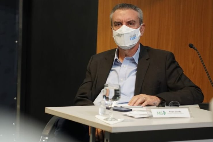 Imagem: Paulo Corrêa, presidente da ALEMS, durante reunião na Fiems para discutir estratégias de recuperação do setor de bares e restaurantes