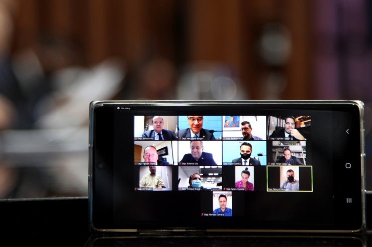 Imagem: Votação é transmitida ao vivo pelos canais de comunicação da ALEMS