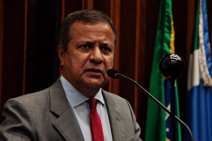 Imagem: Amarildo Cruz lembrou a trajetória de Almi durante seu discurso