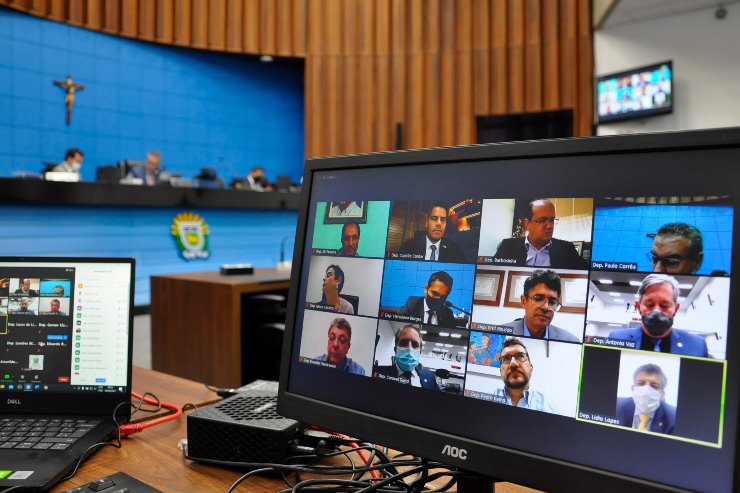 Imagem: Deputados começam a analisar a proposta da lei de diretrizes orçamentárias para 2022, podendo propor emendas