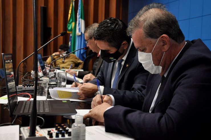 Imagem: Sessão virtual é transmitida pelo canal oficial da TV Assembleia no YouTube ou Facebook da Casa de Leis