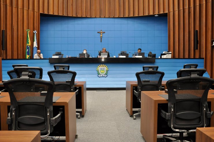 Imagem: Os projetos do Poder Judiciário foram lidos durante a sessão plenária mista