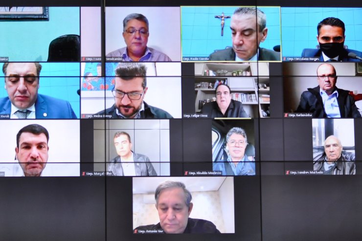 Imagem: Os deputados da ALEMS aprovaram quatro projetos durante a sessão plenária desta quinta-feira