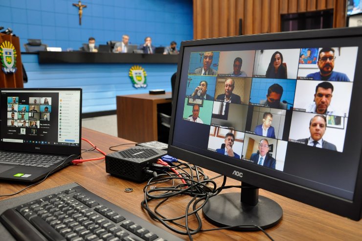 Imagem: As sessões plenárias são mistas e conduzidas do Plenário Júlio Maia