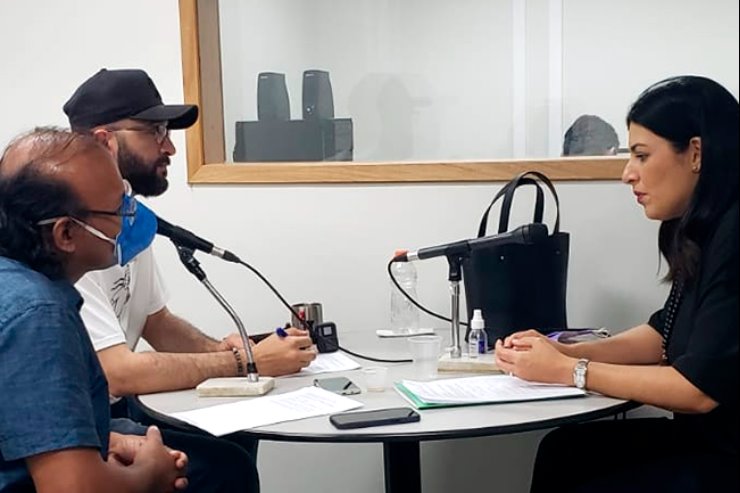 Imagem: Luciana Azambuja participou do novo episódio do Falando da Casa