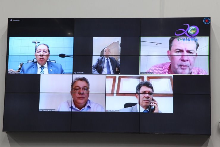 Imagem: CCJR é transmitida ao vivo pelo YouTube e Facebook oficiais da Casa de Leis