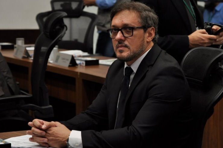 Imagem: Deputado Lucas de Lima, autor da proposta, afirma que os métodos de curta duração não são indicados para mulheres em situação de vulnerabilidade