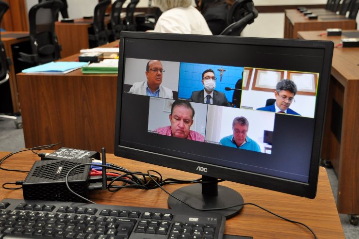 Imagem: Os deputados membros da CCJR apresentaram os pareceres durante a reunião remota desta quarta-feira