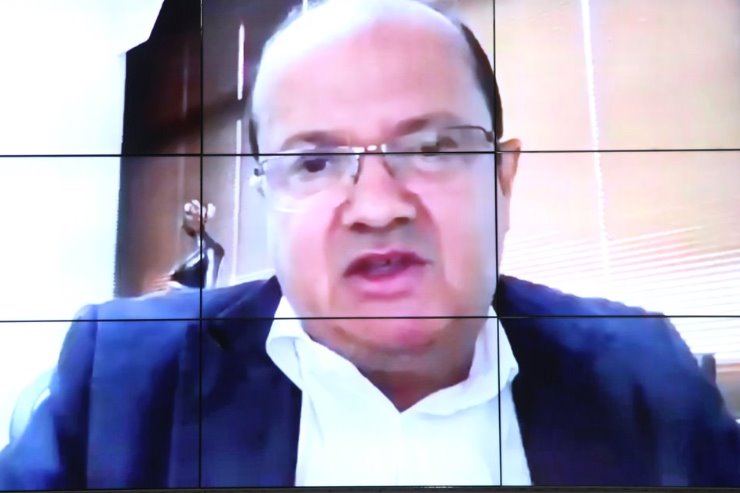 Imagem: O deputado fez um apelo para que o Ministério da Agricultura, bancada federal e o Governo do Estado defendam os interesses dos produtores 