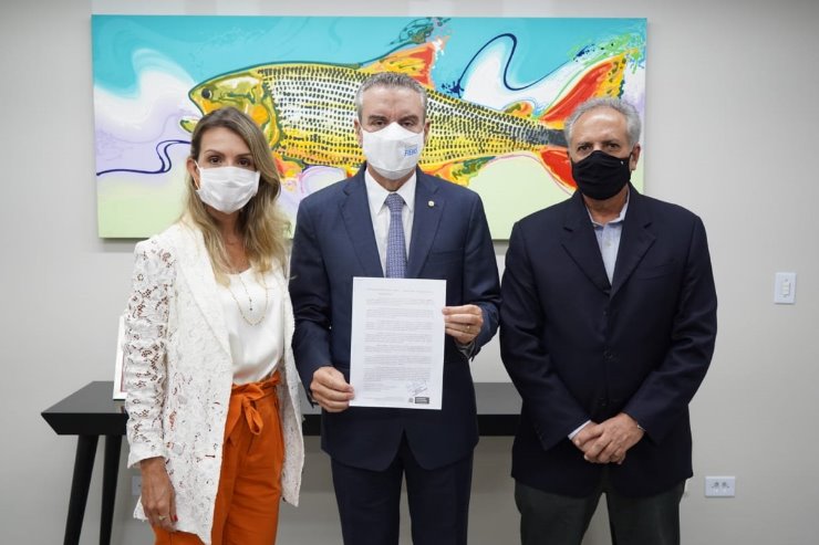 Imagem: O presidente Paulo Corrêa recebeu o projeto de autoria do Executivo nesta quarta-feira