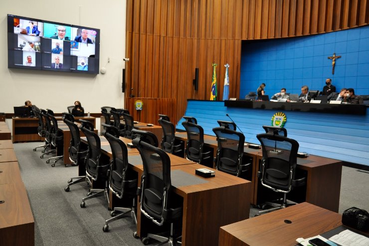 Imagem: Sessões são realizadas às terças, quartas e quintas-feiras, com participação temporariamente remota de parte dos deputados
