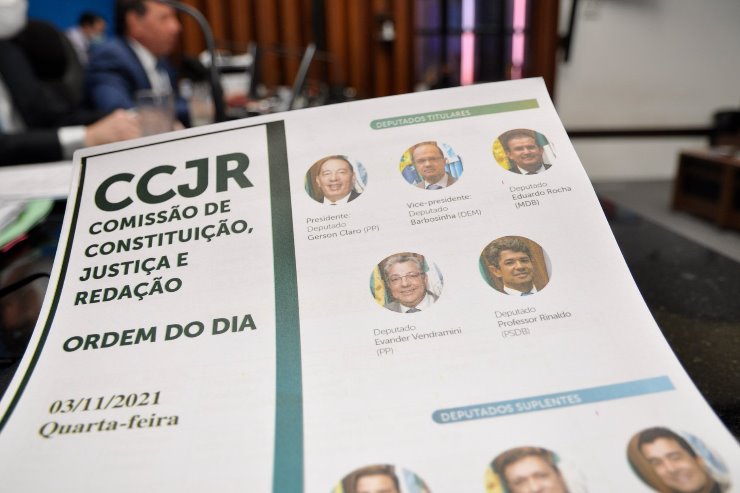 Imagem: Membros da CCJR aprovaram a tramitação da Lei Orçamentária Estadual nesta quarta-feira