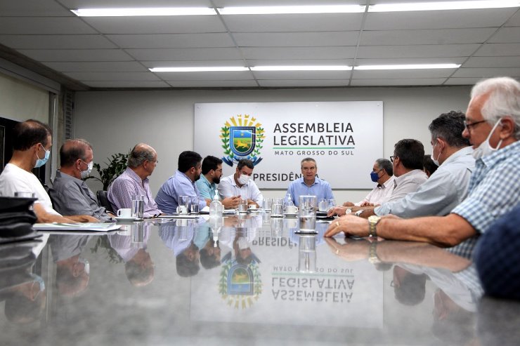 Imagem: Na reunião realizada na tarde desta quarta-feira, foi apresentado esboço de projeto de construção de estrada na região do Pantanal