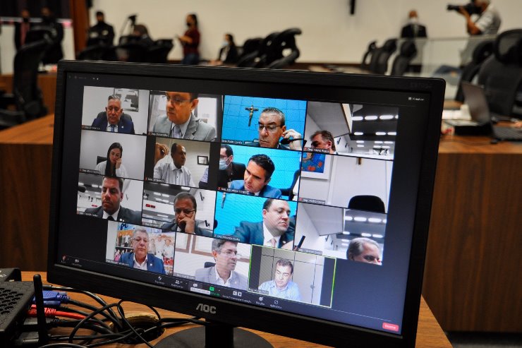 Imagem: Sessões são transmitidas ao vivo pelo YouTube Oficial da Casa de Leis, Facebook e Canal 9 da NET