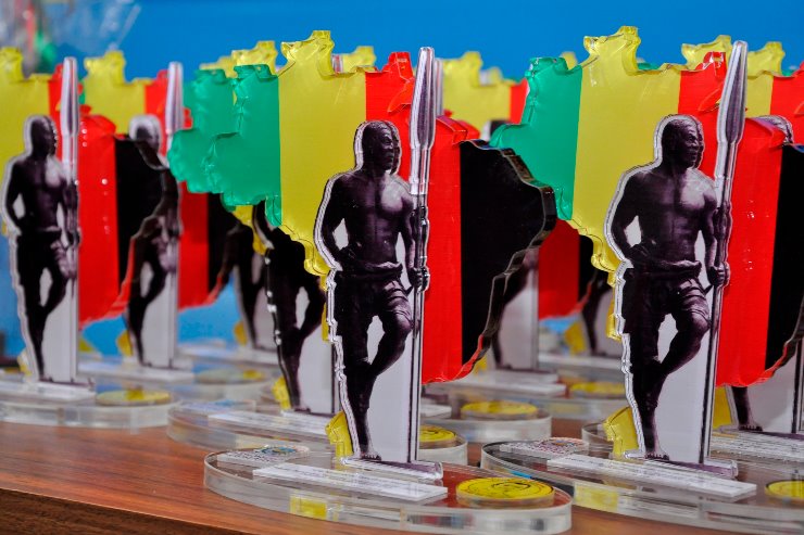 Imagem: Solenidade acontecerá no Plenário Deputado Júlio Maia, a partir das 19h30, nesta sexta-feira