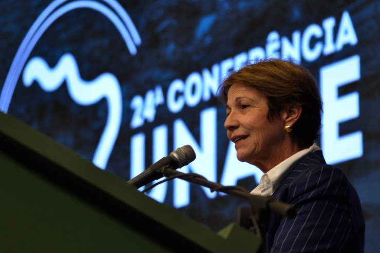 Imagem: Ministra da e Agricultura, Tereza Cristina, em painel da 24ª Conferência da Unale falou sobre o crescimento do agronegócio