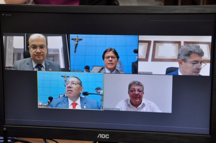 Imagem: Os deputados membros da CCJR reuniram-se na manhã desta quarta-feira, de forma remota