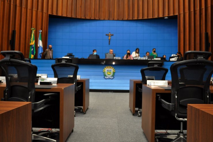 Imagem: Durante a sessão plenária desta terça-feira, os parlamentares aprovaram dois projetos de lei em segunda e primeira discussão