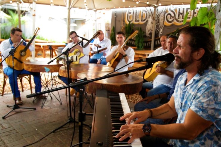 Imagem: O programa mostra a verdadeira poesia musical e resgata  histórias que propõem uma viagem no tempo