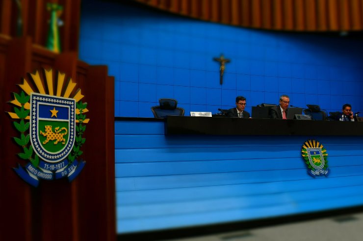 Imagem: As sessões são conduzidas do Plenário Júlio Maia, e acontecem em formato híbrido