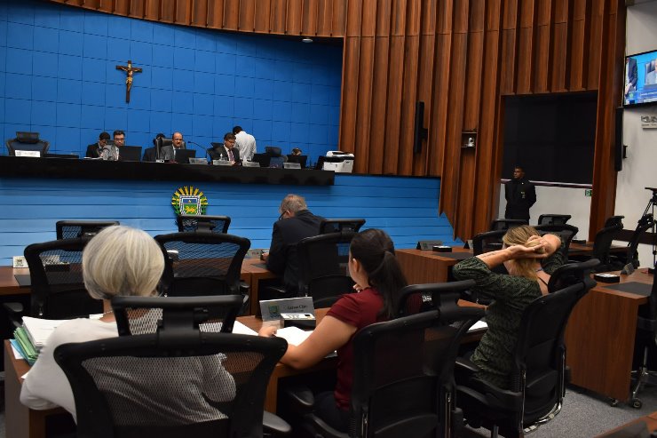 Imagem: CCJR é transmitida ao vivo pelo YouTube e Facebook oficiais da Casa de Leis