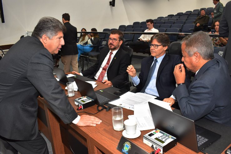 Imagem: Votação acontece a partir do Plenário Deputado Júlio Maia e é transmitida ao vivo