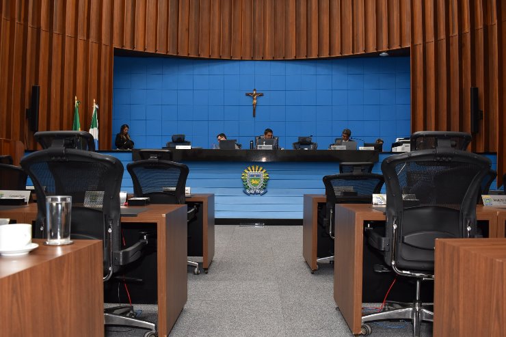 Imagem: As matérias enviadas pelo Poder Executivo são lidas em Plenário, no início da sessão ordinária mista