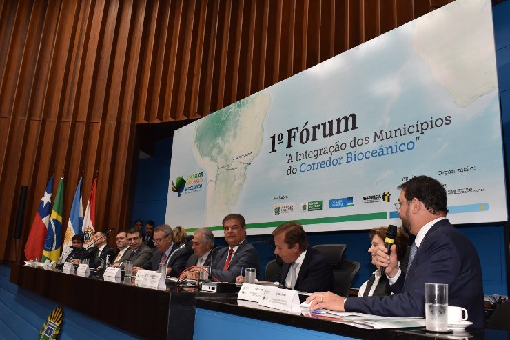 Imagem: As instituições sul-mato-grossenses prestigiaram a abertura do  1º Fórum “A Integração dos Municípios do Corredor Bioceânico”   