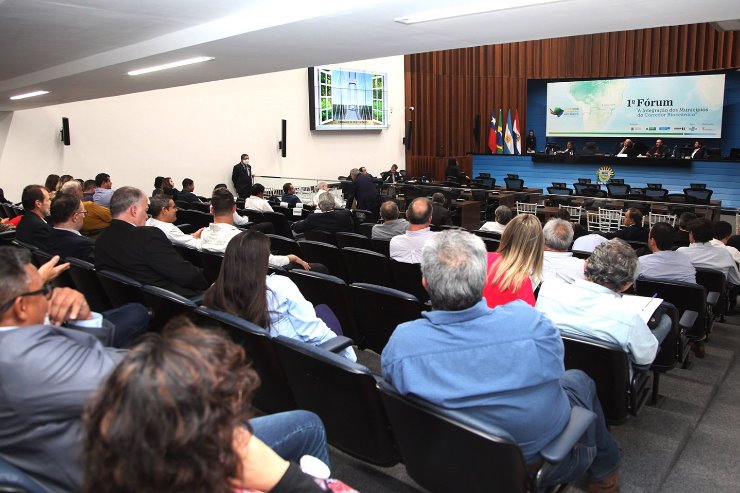 Imagem: Participantes do Fórum tiveram oportunidade de saber mais sobre o potencial dos portos marítimos e fluviais dos países que integram a Rota Bioceânica