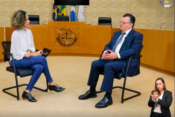 Imagem: O entrevistado desta edição foi o doutor em Direito Processual pela Universidade de São Paulo, o Des. Vilson Bertelli