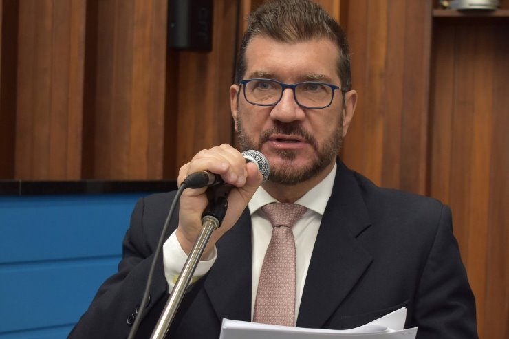 Imagem: Kemp apresentou projeto que veda a eliminação de candidatos fora da quantidade disponível nos certames