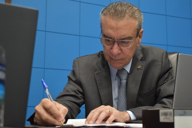 Imagem: A Mesa Diretora da ALEMS é conduzida pelo deputado e presidente Paulo Corrêa