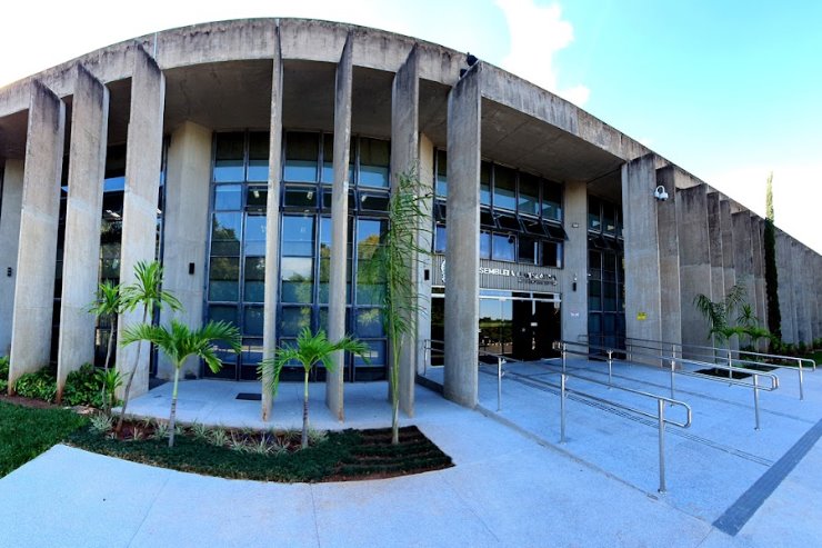 Imagem: Sessões são transmitidas ao vivo pelo YouTube Oficial da Casa de Leis, Facebook e Canal 9 da NET