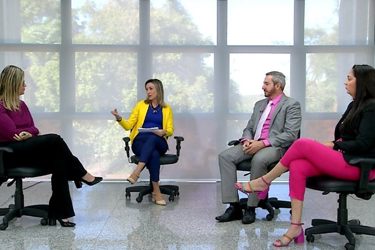 Imagem: Ida Garcia, Alessandro Perin e Yarima Mecchi receberam no programa Flávia Caloni Gomes, que é mãe do João Guilherme, que tem autismo
