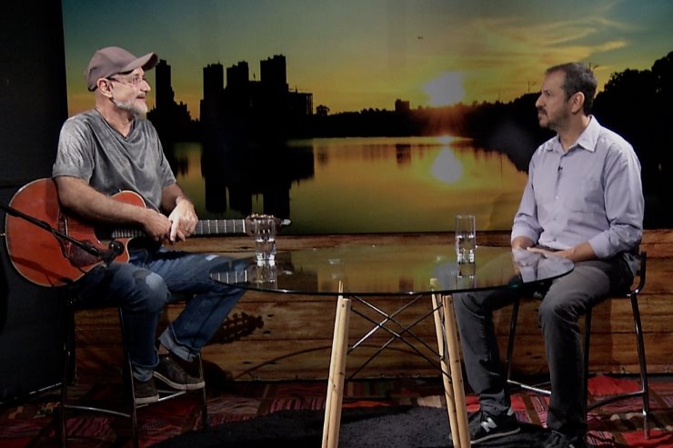 Imagem: Músico campo-grandense Béko Santanegra é o entrevistado do programa
