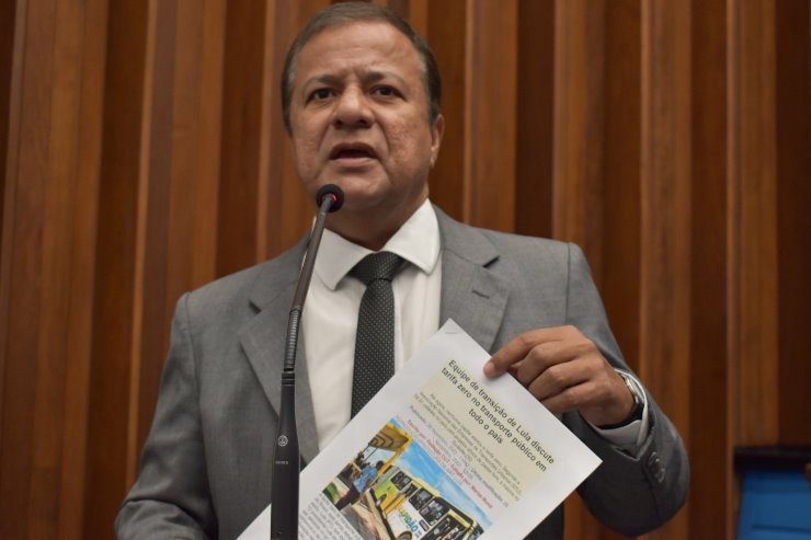 Imagem: Na tribuna, o deputado Amarildo Cruz abordou a gratuidade do transporte público coletivo