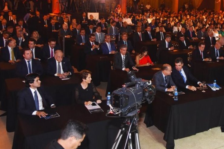 Imagem: Governador e vice-governador, senadora, deputados federais e estaduais foram diplomados esta noite