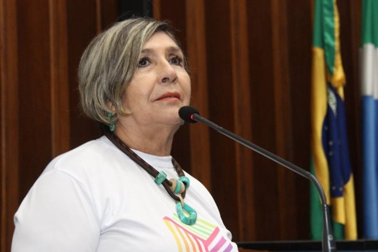 Imagem: Fabiana Oliveira, vice-presidente da Federação das Apaes é a entrevistada desta edição