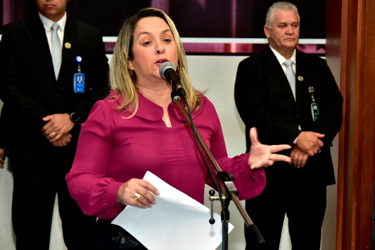 Imagem: Deputada Lia Nogueira apresentou projeto e comemorou leis em defesa da mulher