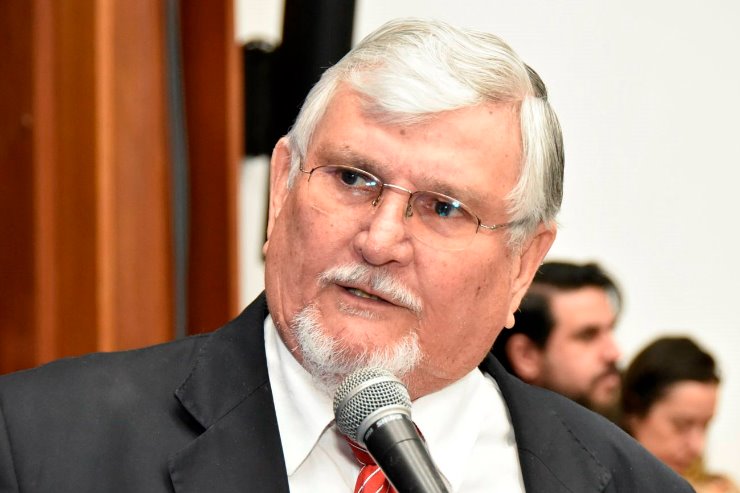 Imagem: Deputado Zeca do PT durante sessão plenária desta terça-feira; parlamentar é o autor da proposta