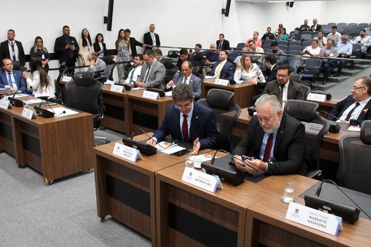 Imagem: Projetos serão analisados e votados durante sessão plenária, que tem início às 9h com transmissão ao vivo