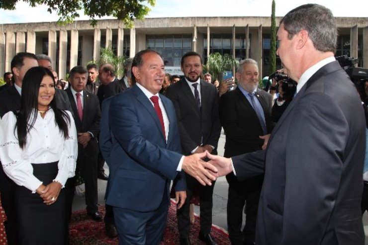 Imagem: Evento inicia na rampa de acesso principal da ALEMS (Foto da solenidade de 2023)