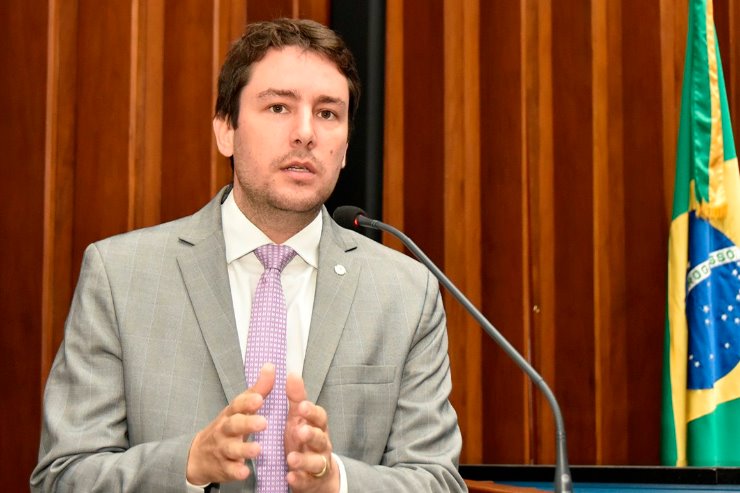 Imagem: João Henrique voltou a defender a aprovação do Projeto de Lei 19 de 2025, que cria o Programa Pescador Guia 