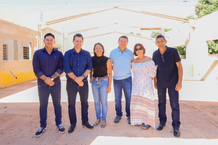 Imagem: Equipe da Prefeitura de Jardim, com o chefe de gabinete Renato Miranda e a empresária Lisete Basso, acompanhou o deputado Renato Câmara em visita ao espaço onde será implantado o centro.
