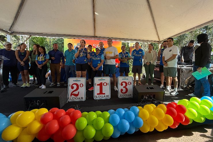 Imagem: Simultaneamente ao evento esportivo, foi lançada a campanha 'Seu Abraço Aquece: Doe Calor e Faça o Bem'