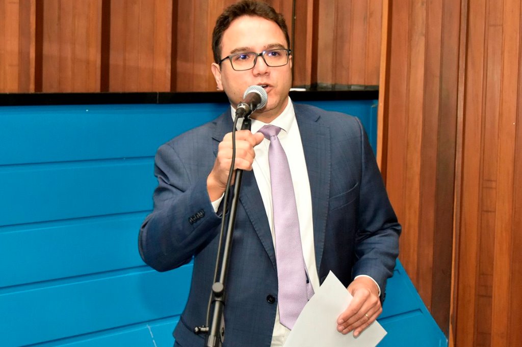 Imagem: Deputado Pedrossian Neto, propositor da reunião, é o presidente da comissão que trata sobre as demandas das mães atípicas