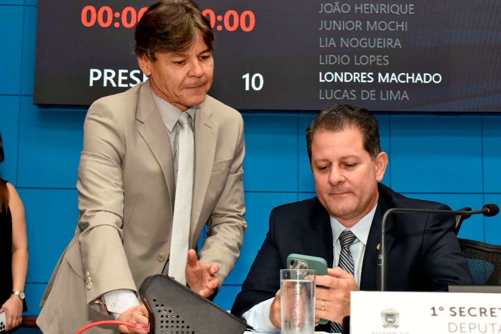 Imagem: Novas leis são de autoria dos deputados Paulo Duarte e Renato Câmara 