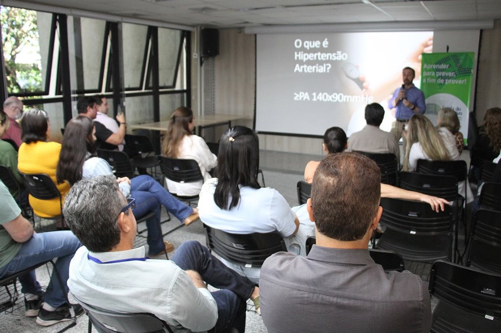 Imagem: A ação faz parte de um conjunto de atividades do projeto “Momento de Cuidar - ALEMS pela Saúde do Servidor”, da Escola do Legislativo