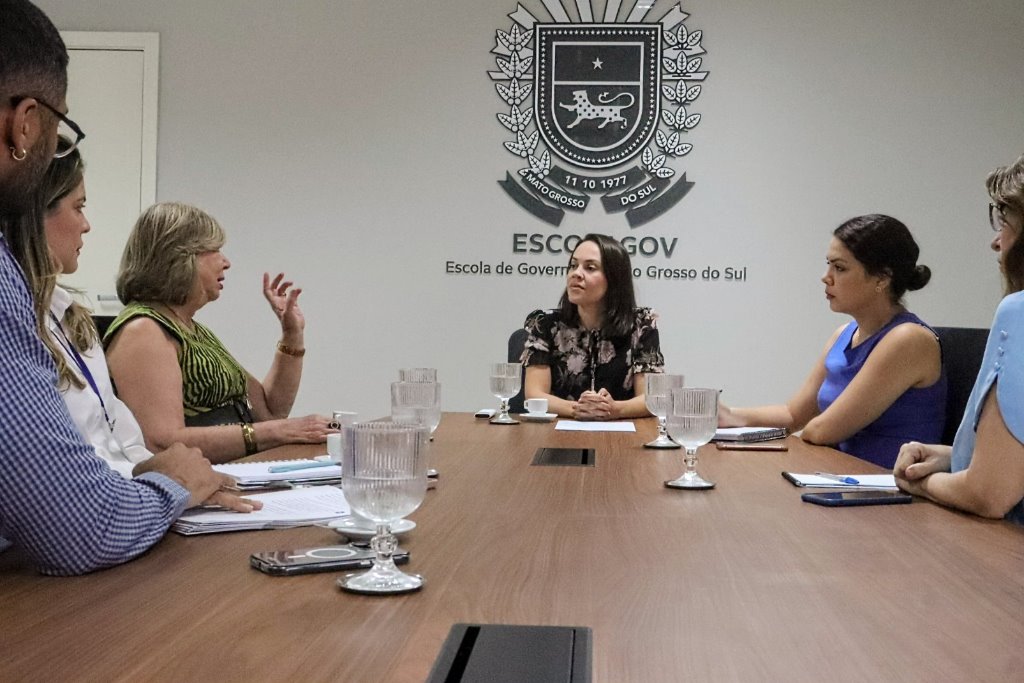 Imagem: Escolas do Legislativo e do Executivo se reuniram na Escolagov e firmaram parceria